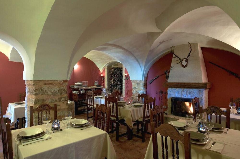 Villanueva de San Mancio La Posada Del Canal מראה חיצוני תמונה