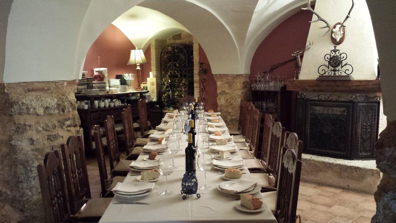 Villanueva de San Mancio La Posada Del Canal מראה חיצוני תמונה
